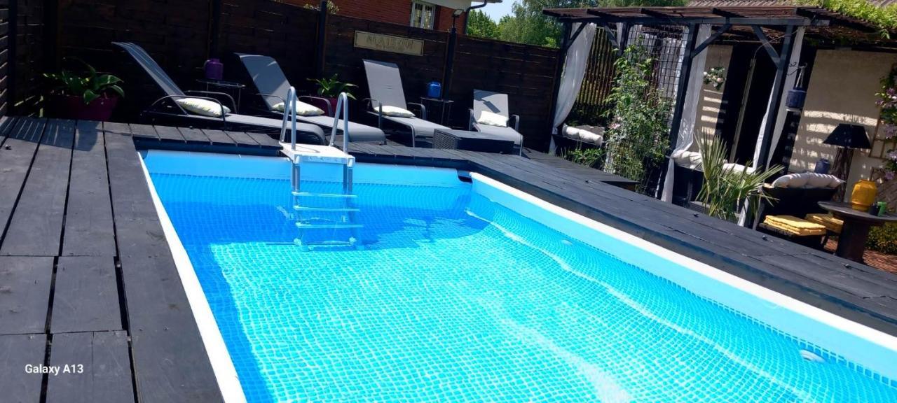 Les Epinettes Chambres D'Hotes Crevecoeur-le-Grand Bagian luar foto
